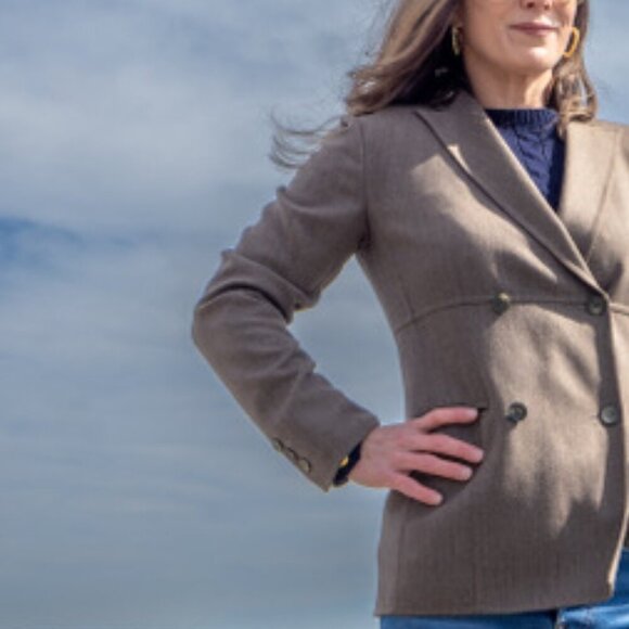 Gucci Double Breasted Fine Wool Blazer - Picture 15 of 15